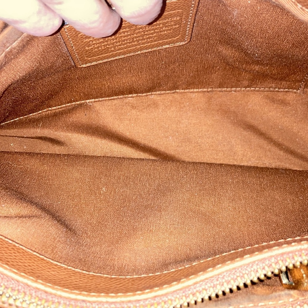 COACH Carmel color hand/shoulder bag, attached key holder, see pics $125 - Picture 7 of 13